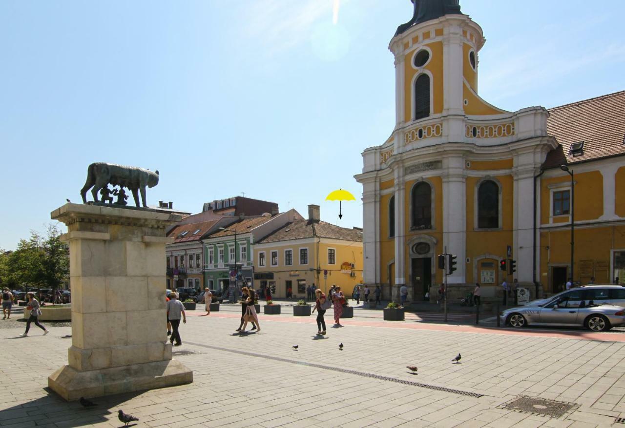 The Yellow Umbrella Studio Cluj-Napoca Exterior foto